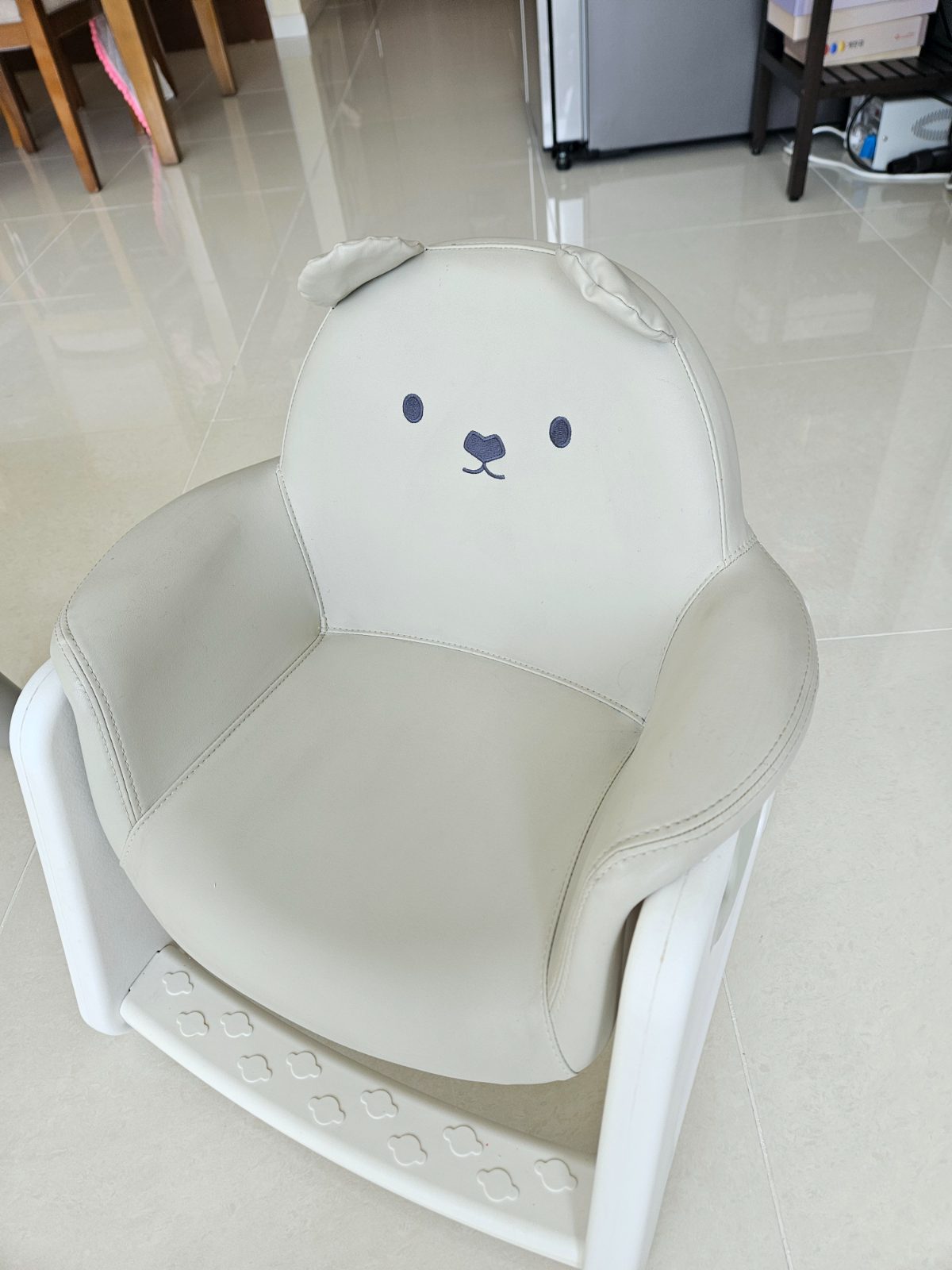 [팝니다] 리바트 뚜뚜 의자 책상 세트 (책상+의자2개)