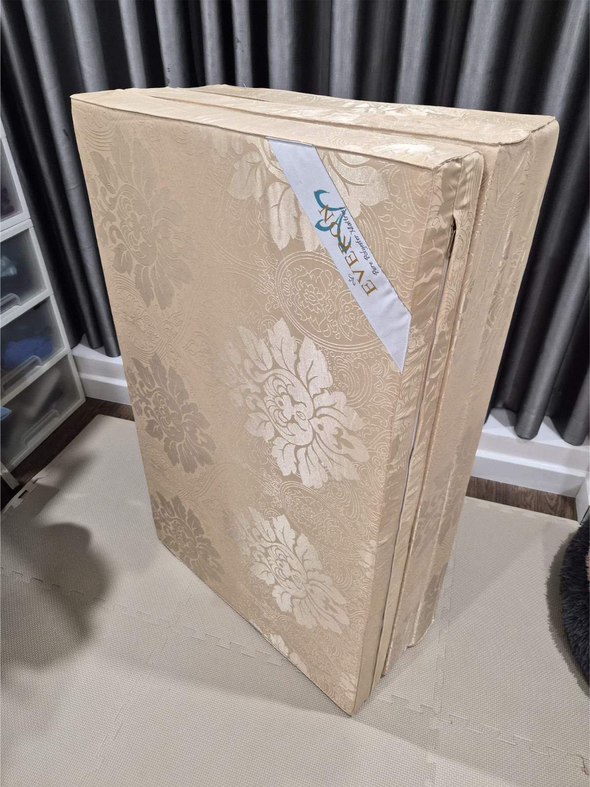 [팝니다] 3단 접이식 매트리스