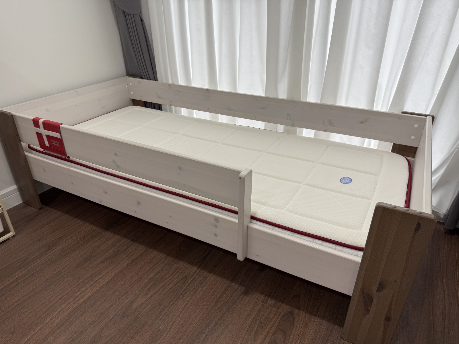 [팝니다] 니스톨그로우 덴마크 주니어침대(방수커버ㅇ)